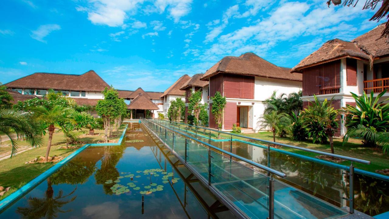 Le Pondy Hotel Pondicherry Exterior photo